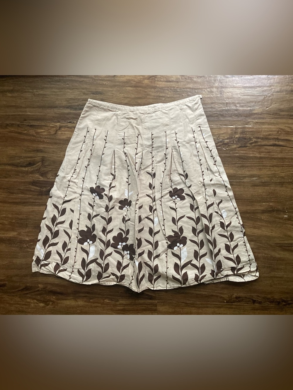 Apt. 9 Cream A-Line Skirt with Brown Floral Vines Women’s Size 6 Petite